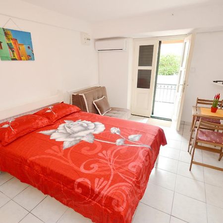 Leut Stone Residence Tivat Room photo