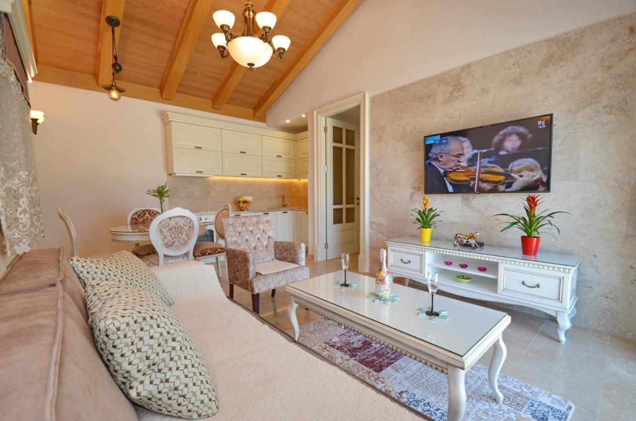 Leut Stone Residence Tivat Exterior photo