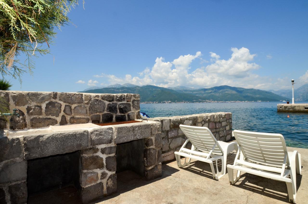 Leut Stone Residence Tivat Exterior photo